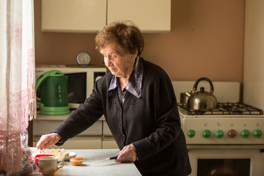 Senior Care in Palo Alto CA: Appliances to Keep Seniors Safe in the Kitchen